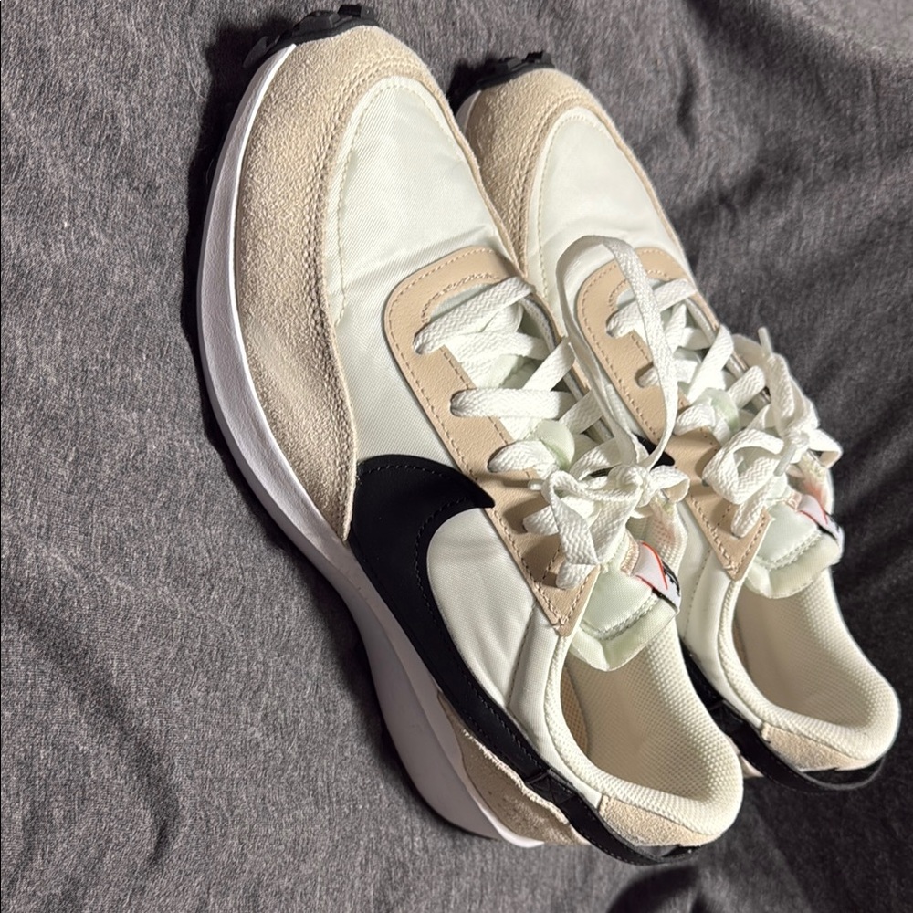 Women’s Nike Sneakers, worn one time